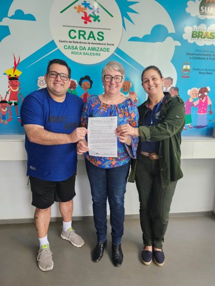Prefeitura de Roca Sales recebe homenagem e participa de Fórum Nacional da Terceira Idade