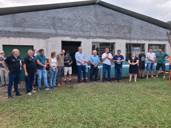 Comunidade celebra inauguração da pavimentação na Linha Júlio de Castilhos Alta