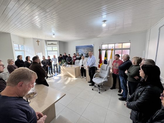 Roca Sales recebe visita da assessora da Casa Civil Arita Bergmann