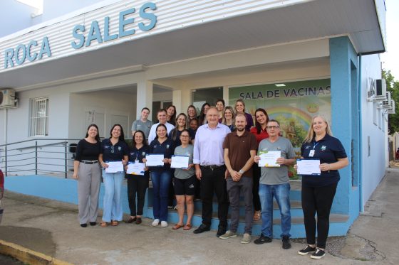 Roca Sales realiza entrega de certificados para formandos dos cursos técnicos na área da saúde